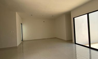 Casa al norte de Mérida Conkal, de una sola planta en privada