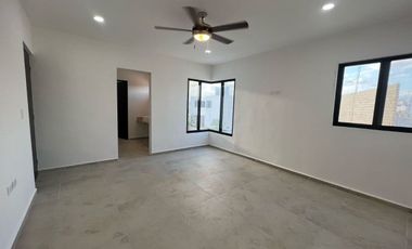 Casa al norte de Mérida Conkal, en privada con salón de eventos