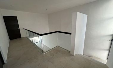 Casa al norte de Mérida Conkal, en privada con salón de eventos