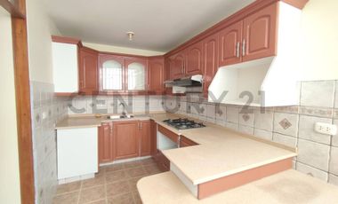 Acogedora casa ¡Vive a pasos del mar en Cedros de Villa!