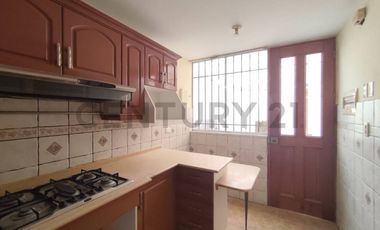 Acogedora casa ¡Vive a pasos del mar en Cedros de Villa!