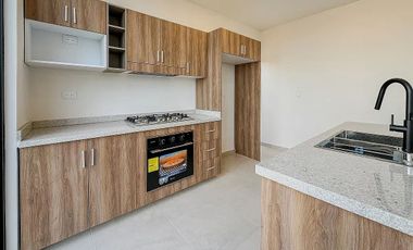 Casa en Conkal con 3 habitaciones, en privada con amenidades.
