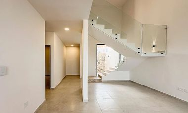 Casa en Conkal con 3 habitaciones, en privada con amenidades.