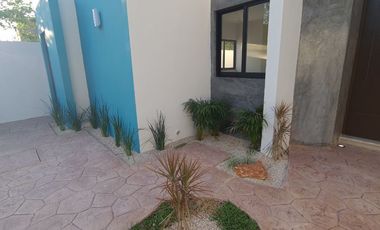Casa en privada con amplio patio en Conkal