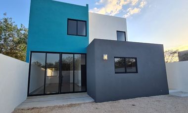 Casa en privada con amplio patio en Conkal