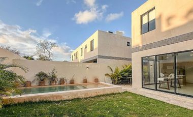 Casa en Conkal con 3 habitaciones, en privada con amenidades.