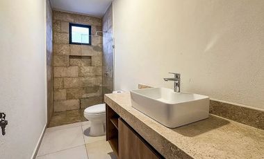 Casa en Conkal con 3 habitaciones, en privada con amenidades.