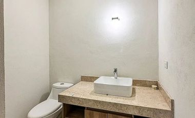 Casa en Conkal con 3 habitaciones, en privada con amenidades.