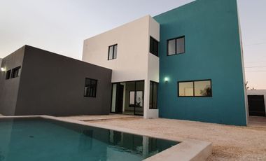 Casa en venta en Conkal, Mérida, con alberca