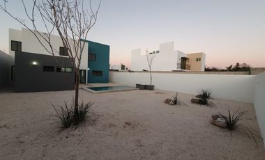 Casa en venta en Conkal, Mérida, con alberca