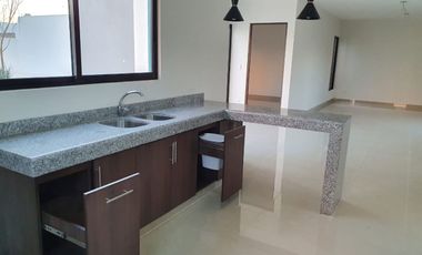Casa en venta en Conkal, Mérida, con alberca