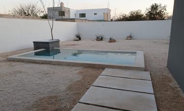 Casa en venta en Conkal, Mérida, con alberca