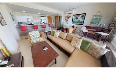 SE VENDE CASA CON PISCINA EN CASAMAR // SAN CARLOS