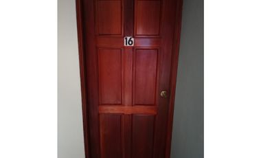 SE VENDE HOSTAL EN CASCO ANTIGUO