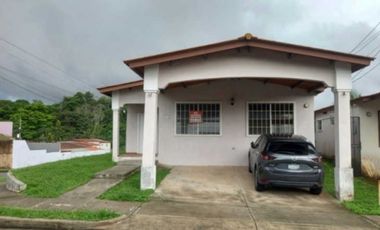 ARRAIJAN / BRISAS DEL GOLF / 299M / 3 HABITACION / 2 PARKING / PATIO