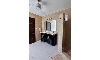 Apartamento en venta en Allure at the Park