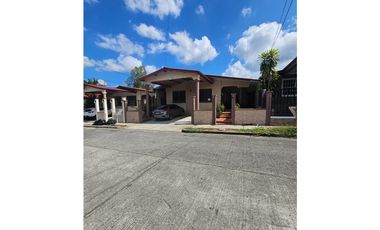 Alquiler de Casa en Brisas del Golf