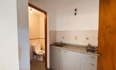 VENTA HERMOSA CASA EN CALLE SALTA  APTA  CRÉDITO