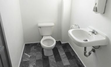 Bodega de 120m2 en condominio por Viaducto y Francisco del Paso