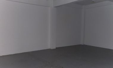 Bodega de 120m2 en condominio por Viaducto y Francisco del Paso