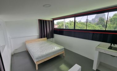 Brand new western standard quality home.