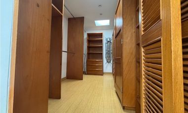 ARRIENDO APARTAMENTO 120m2  AMOBLADO + ESTUDIO + BALCON  CHICO (103)