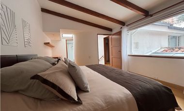 ARRIENDO APARTAMENTO 120m2  AMOBLADO + ESTUDIO + BALCON  CHICO (103)