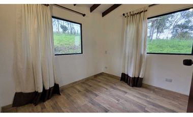 ARRIENDO CASA CAMPESTRE EN YERBABUENA (RTM)