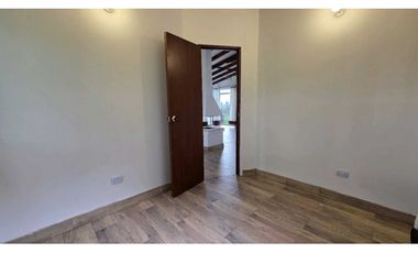 ARRIENDO CASA CAMPESTRE EN YERBABUENA (RTM)