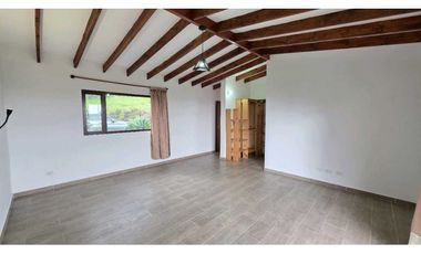 ARRIENDO CASA CAMPESTRE EN YERBABUENA (RTM)