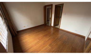 Chía centro, Casa semi-conjunto, 272 M2 lote, 134 M2 construido