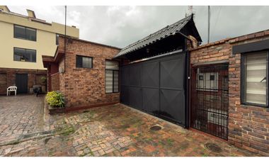 Chía centro, Casa semi-conjunto, 272 M2 lote, 134 M2 construido