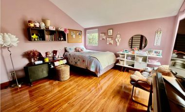 Casa de tres niveles en venta en Bogotá, Suba