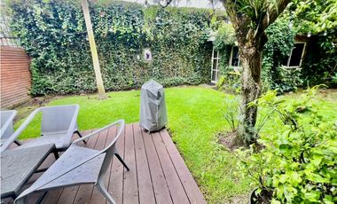 Casa de tres niveles en venta en Bogotá, Suba