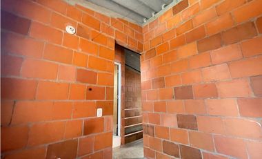 SE VENDE CASA EN LOS GIRASOLES CIUDAD DEL SUR - VIA CALI PUERTO TEJADA