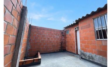 SE VENDE CASA EN LOS GIRASOLES CIUDAD DEL SUR - VIA CALI PUERTO TEJADA