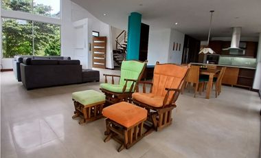 Casa en Arriendo Loma del Escobero Envigado