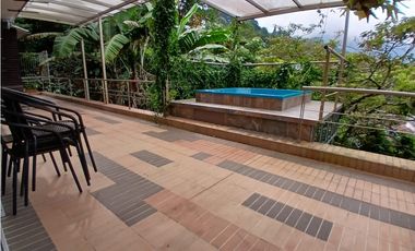 Casa en Arriendo Loma del Escobero Envigado