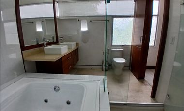 Casa en Arriendo Loma del Escobero Envigado