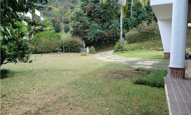 Casa en Arriendo Loma del Escobero Envigado