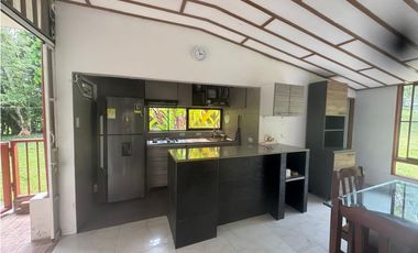 Casa campestre en venta sector Alcalá