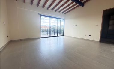 ARRIENDO CASA AMPLIA CAMPESTRE  EN EL CARMEN DE VIBORAL, ANTIOQUIA