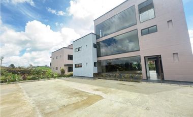 ARRIENDO CASA AMPLIA CAMPESTRE  EN EL CARMEN DE VIBORAL, ANTIOQUIA