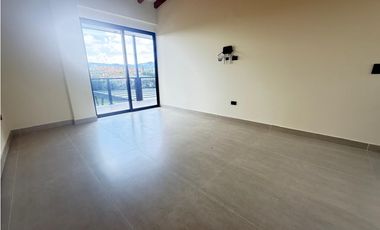 ARRIENDO CASA AMPLIA CAMPESTRE  EN EL CARMEN DE VIBORAL, ANTIOQUIA