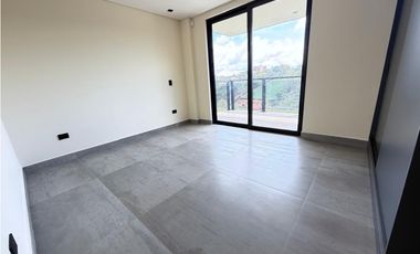 ARRIENDO CASA AMPLIA CAMPESTRE  EN EL CARMEN DE VIBORAL, ANTIOQUIA