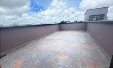 ARRIENDO CASA AMPLIA CAMPESTRE  EN EL CARMEN DE VIBORAL, ANTIOQUIA