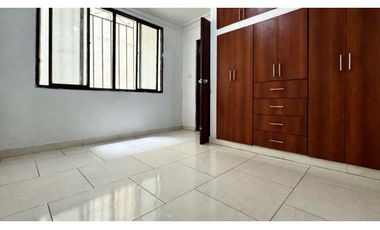 Casa de tres pisos con terraza en venta | Luis Carlos Galán - Palmira