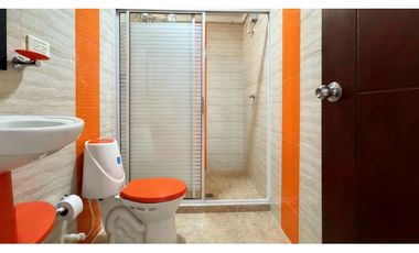 Casa de tres pisos con terraza en venta | Luis Carlos Galán - Palmira