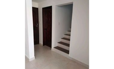 CASA CON BELLOS TOQUES ARQUITECTONICOS EN VENTA EN SCLC