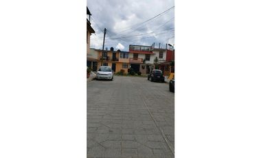 CASA CON BELLOS TOQUES ARQUITECTONICOS EN VENTA EN SCLC